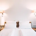 Aktivhotel Wildschuetz ホテル