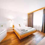 Aktivhotel Wildschuetz ホテル