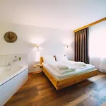 Aktivhotel Wildschuetz ホテル 4*