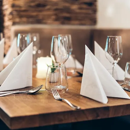 Hotel Wildschutz 4*