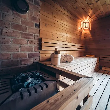 Aktivhotel Wildschuetz ホテル