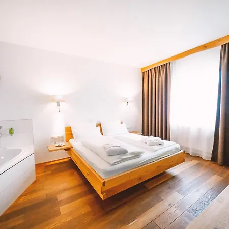 Aktivhotel Wildschuetz ホテル