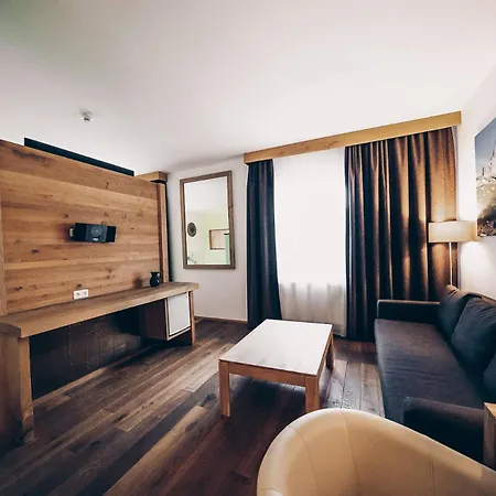 Aktivhotel Wildschuetz ホテル 4*