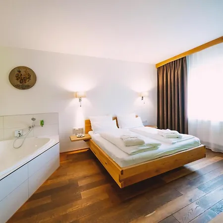 Aktivhotel Wildschuetz ホテル 4*