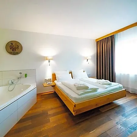 ホテル Aktivhotel Wildschuetz 4*