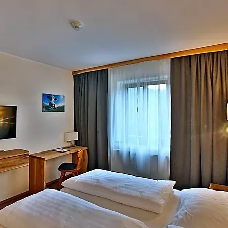 Aktivhotel Wildschuetz 호텔 4*