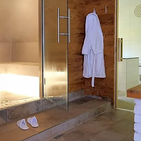 Aktivhotel Wildschuetz 호텔