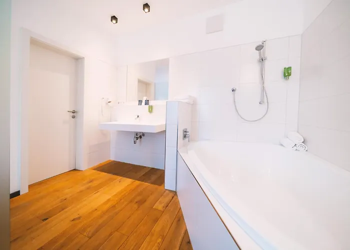 Otel Aktivhotel Wildschuetz 4*